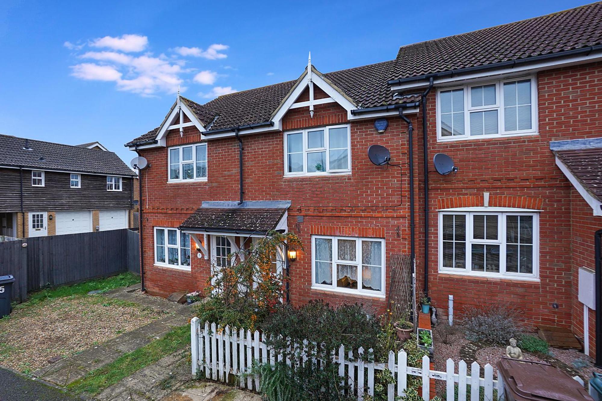 Comfortable Stylish Townhouse In Ashford Sleeps 5 Netflix 2 Parking Spaces Perfect For Contractors And Families Exterior photo