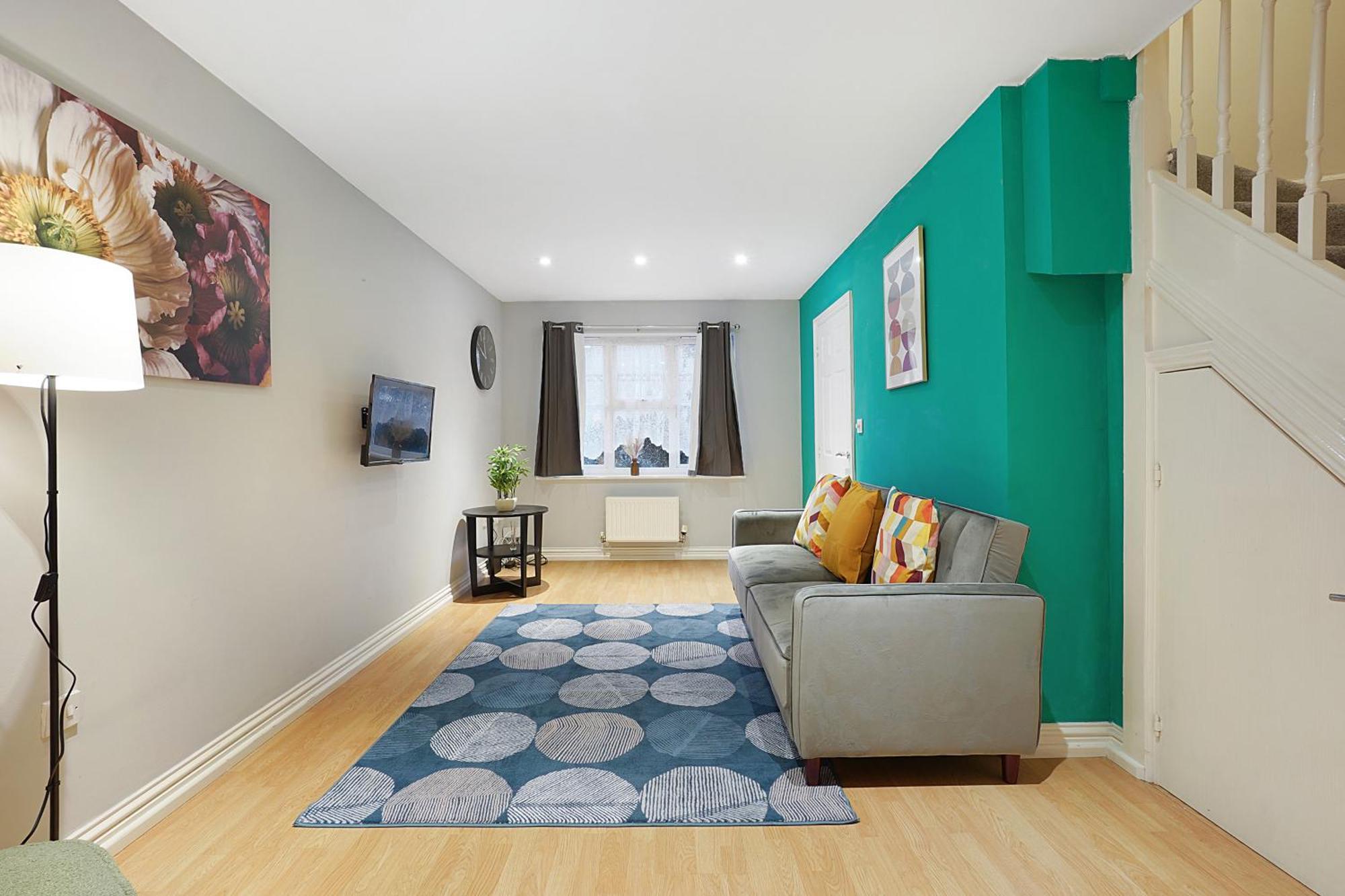 Comfortable Stylish Townhouse In Ashford Sleeps 5 Netflix 2 Parking Spaces Perfect For Contractors And Families Exterior photo